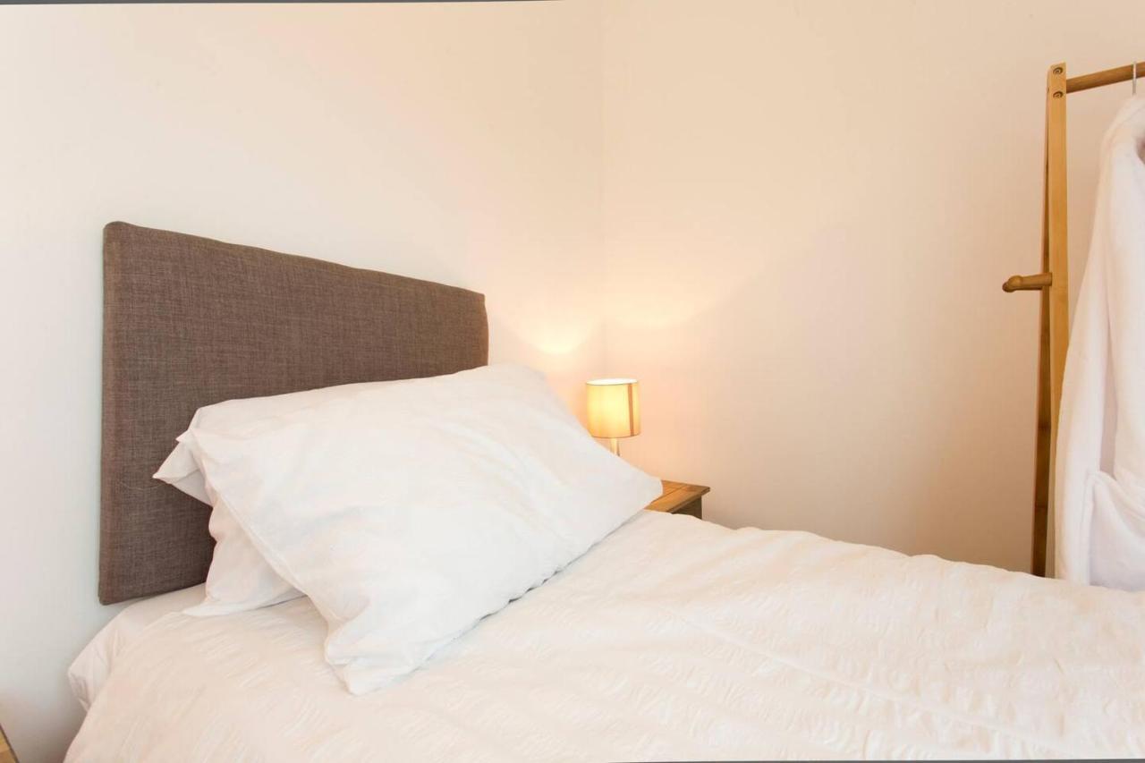 Remarkable 2-Bed Apartment In Culross Eksteriør bilde