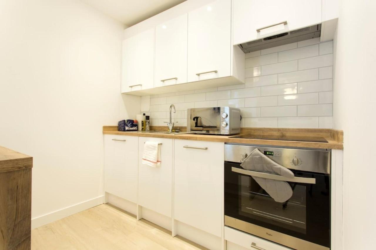 Remarkable 2-Bed Apartment In Culross Eksteriør bilde